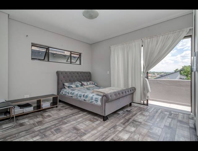 4 BEDROOM CLUSTER TO LET IN CRAIGAVON